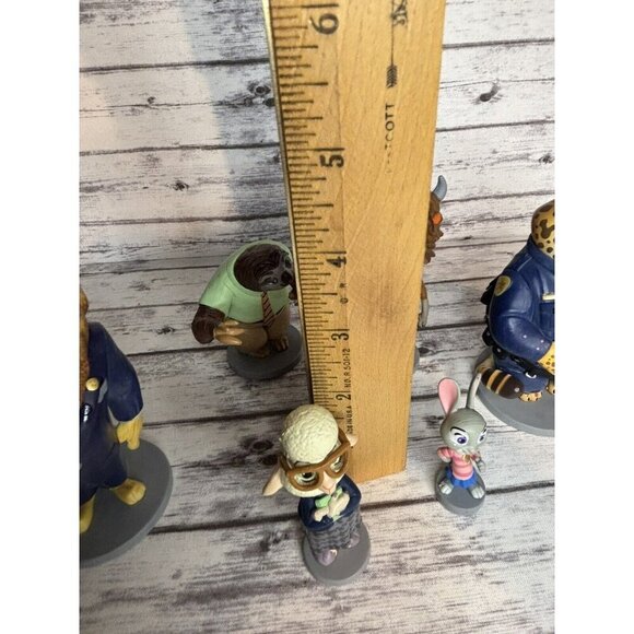 Disney Zootopia PVC Plastic Figurines Cake Toppers Lot Of 6 - Picture 8 of 10